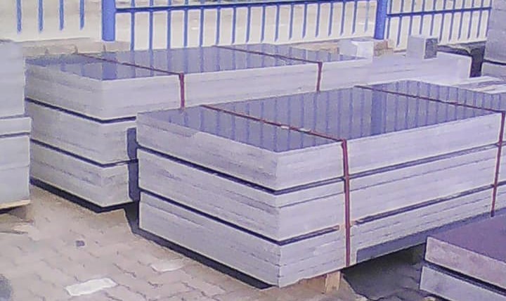 Picture of granite slabs